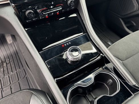 Used 2023 Jeep Grand Cherokee L Altitude image 19