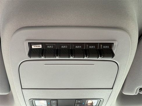 Used 2024 Ford F550 XL image 28