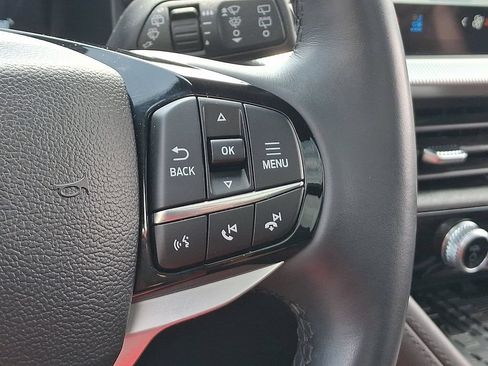 Certified 2025 Ford Explorer Platinum w/ LUX Leather Package AWD/4WD image 24