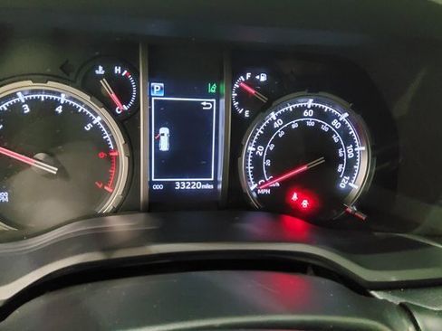 Used 2024 Toyota 4Runner TRD Off-Road image 24