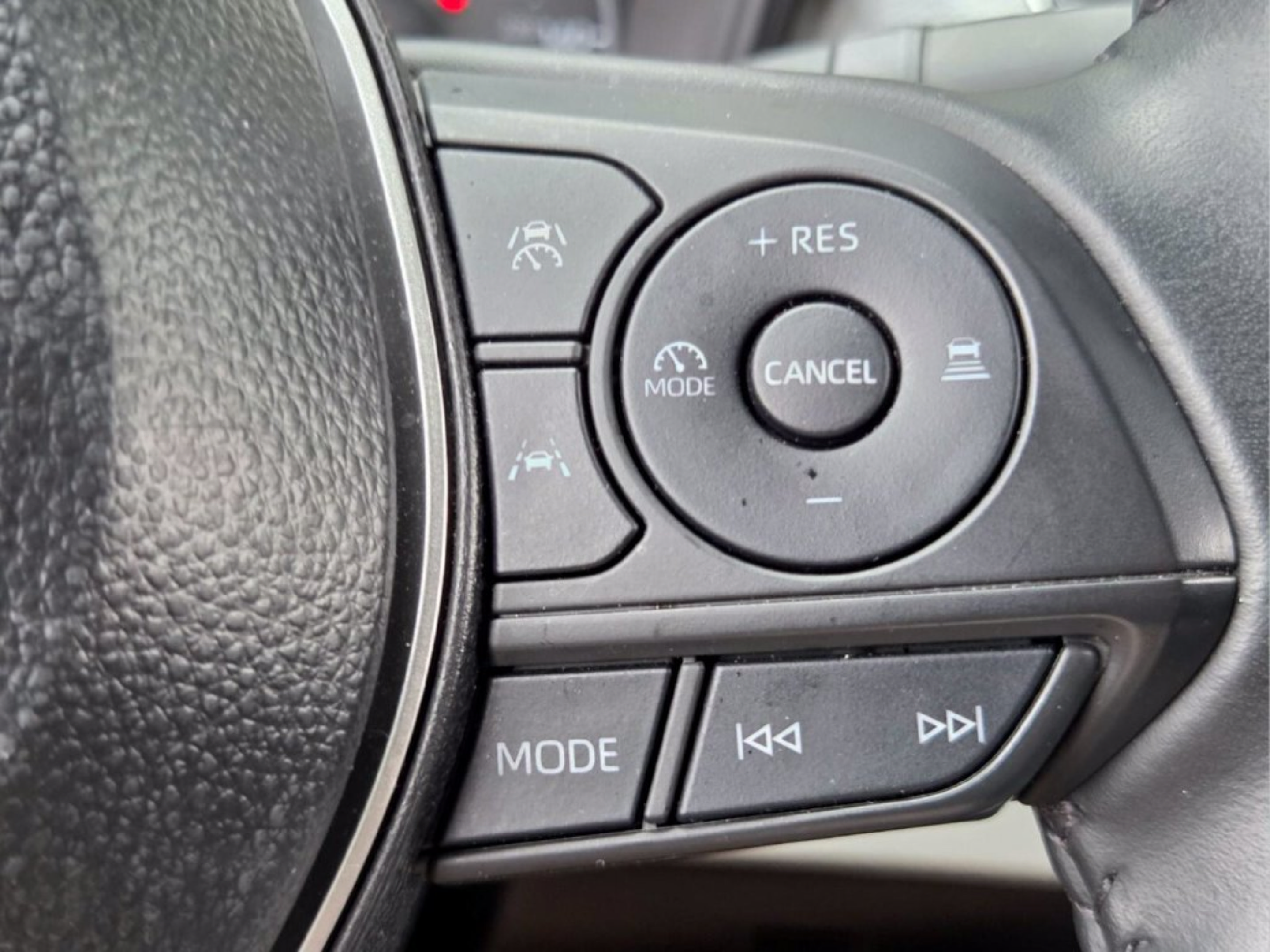 Used 2025 Toyota Corolla SE FWD image 26