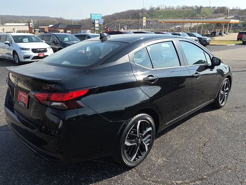 Used 2024 Nissan Versa SR image 8