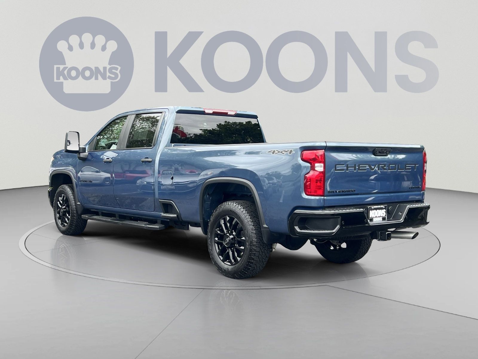 Used 2025 Chevrolet Silverado 2500 Custom w/ Custom Value Package AWD/4WD image 7