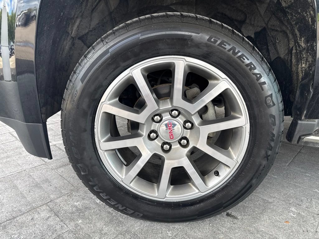 Used 2018 GMC Yukon Denali RWD image 16