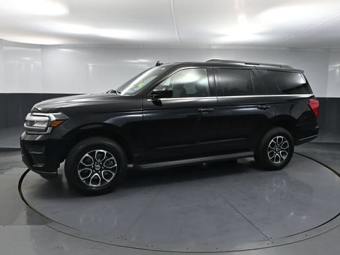 Used 2022 Ford Expedition XLT AWD/4WD image 10