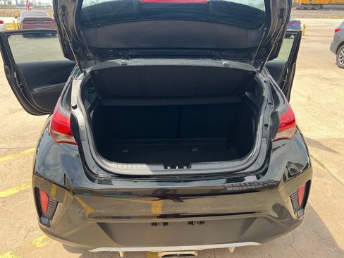 Used 2019 Hyundai Veloster 2.0 FWD image 11