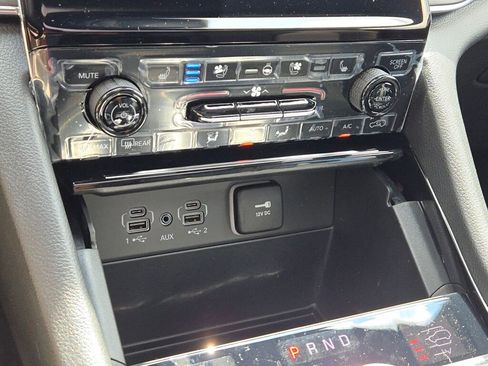 New 2025 Jeep Grand Cherokee L Overland image 30