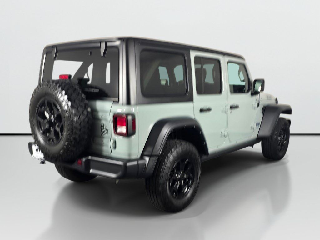 Used 2023 Jeep Wrangler Unlimited AWD/4WD image 6