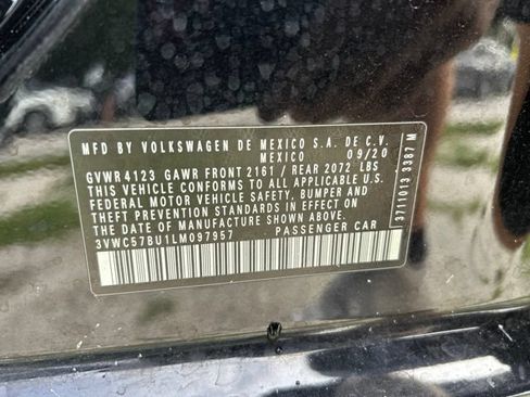 Used 2020 Volkswagen Jetta R-Line FWD image 21