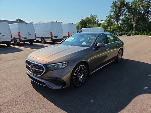 New 2027 Mercedes-Benz E 450 4MATIC Sedan image 7
