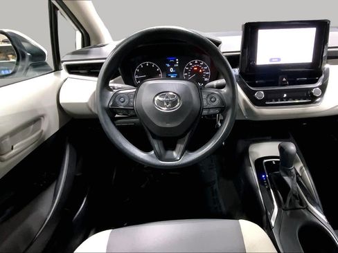 Used 2024 Toyota Corolla LE FWD image 6