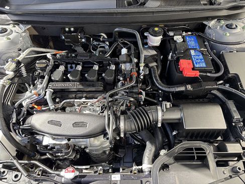 Certified 2025 Honda Accord SE image 9