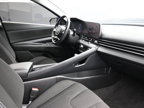 Used 2023 Hyundai Elantra SEL w/ Convenience Package FWD image 26