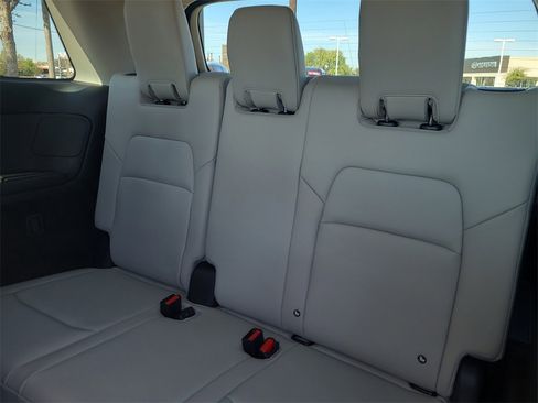 New 2025 Nissan Pathfinder SL w/ Cargo Package image 10