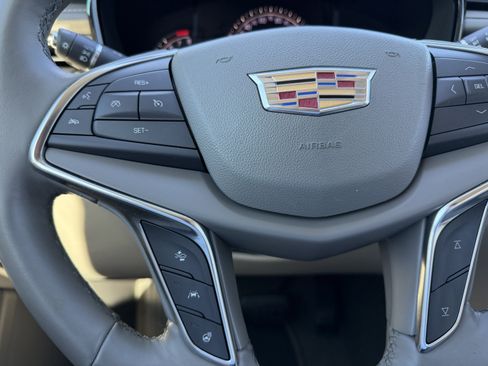 Used 2019 Cadillac XT5 Luxury image 30