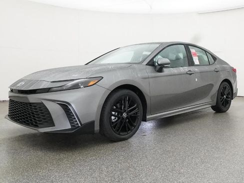 New 2026 Toyota Camry SE image 6