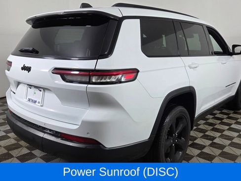 Used 2023 Jeep Grand Cherokee L Altitude image 8