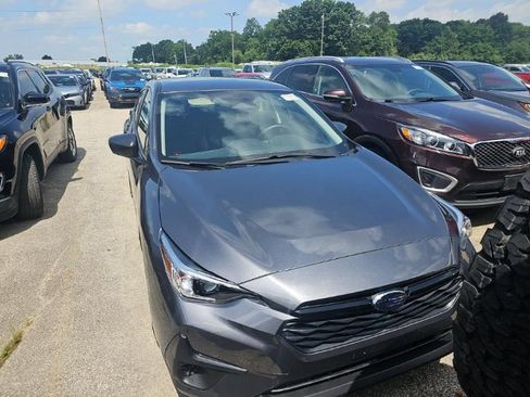 Used 2024 Subaru Impreza 2.0i AWD/4WD image 2