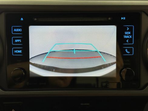 Used 2019 Toyota Tacoma TRD Sport image 25