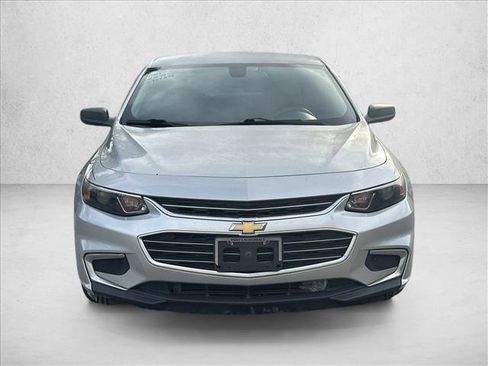 Used 2016 Chevrolet Malibu LS image 2