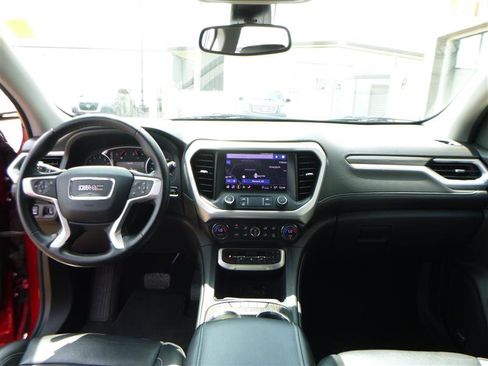 Used 2023 GMC Acadia SLT image 11