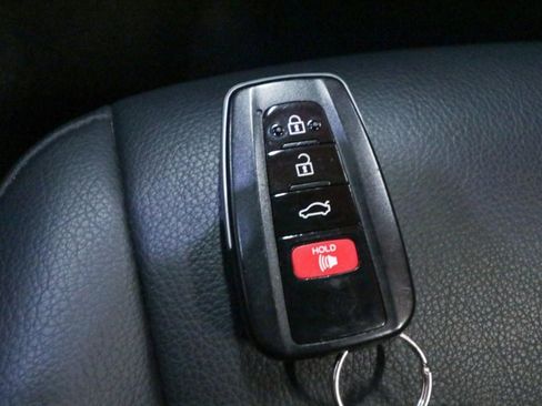 Used 2020 Toyota Camry SE w/ Audio Package image 21