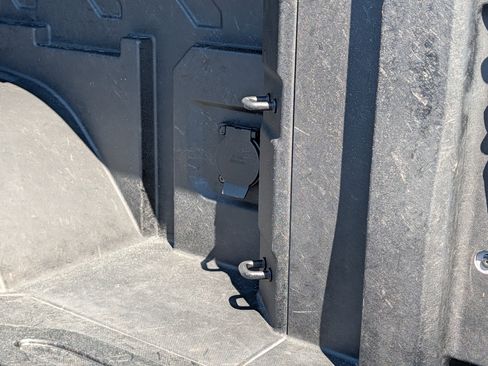 Used 2025 GMC Sierra 1500 AT4 w/ AT4 Premium Package image 19