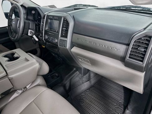 Used 2019 Ford F550 4x4 SuperCab Super Duty image 26