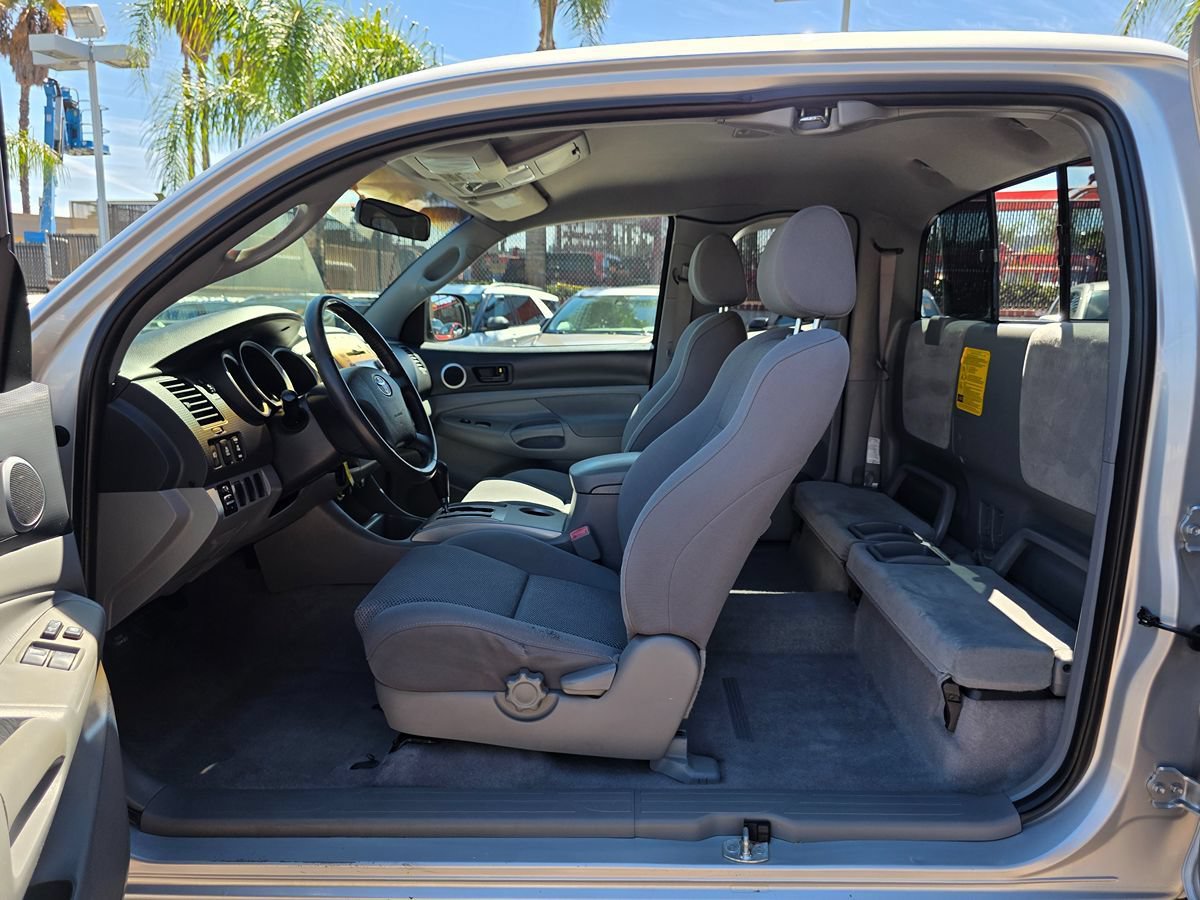 Used 2005 Toyota Tacoma PreRunner RWD image 20