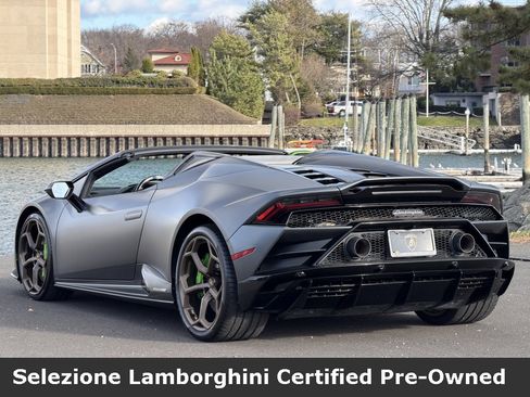Used 2023 Lamborghini Huracan EVO image 7