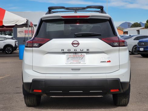 New 2026 Nissan Rogue SV image 5