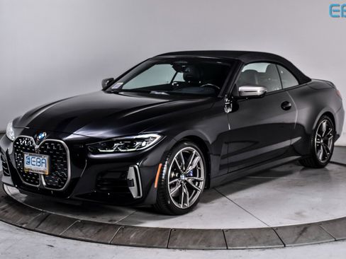 Used 2023 BMW M440i Convertible w/ Premium Package image 4