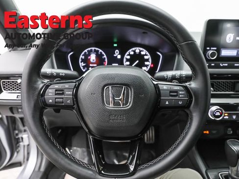 Used 2022 Honda Civic Sport image 10