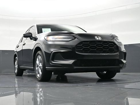 Used 2023 Honda HR-V LX image 29