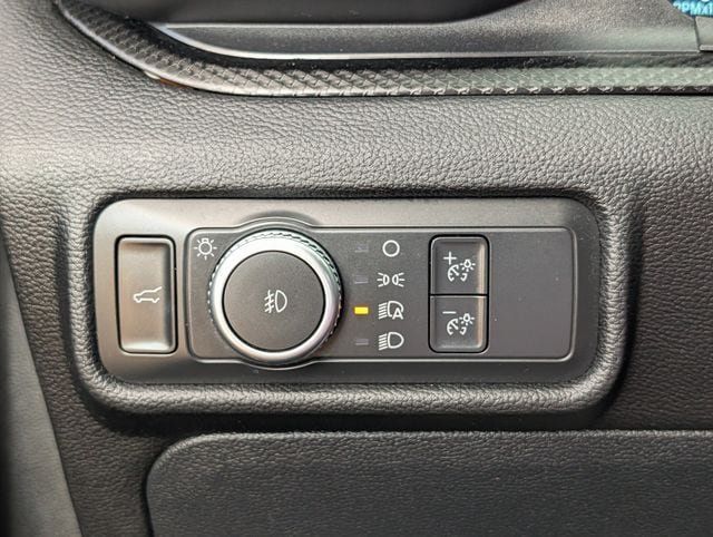 Used 2021 Ford Explorer ST w/ Equipment Group 401A AWD/4WD image 21