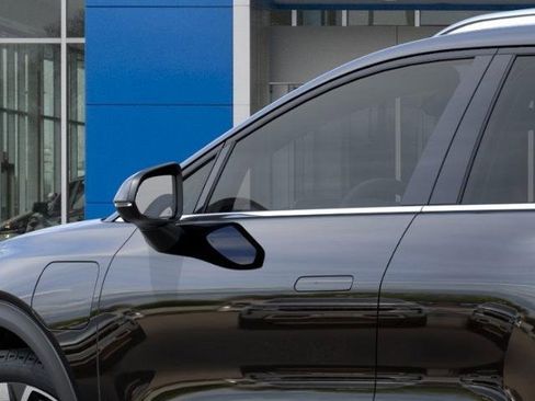 New 2026 Chevrolet Equinox EV LT image 12