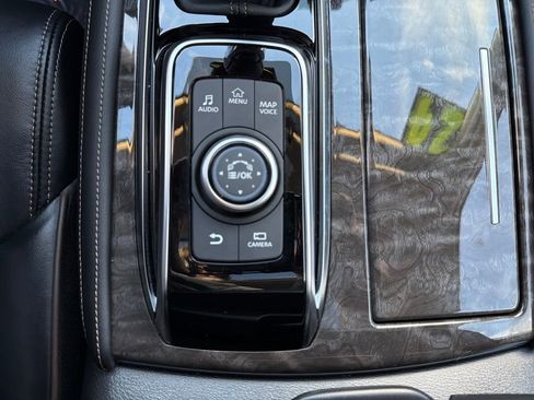 Certified 2024 Nissan Armada Platinum w/ Captain's Chairs Package image 32