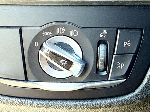 Used 2022 BMW X3 xDrive30i w/ M Sport Package image 35