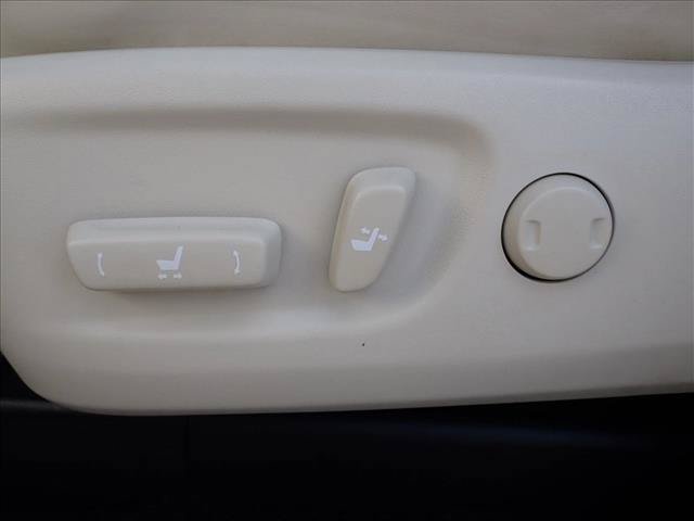 Used 2020 Lexus GX 460 Luxury w/ Accessory Package AWD/4WD image 13