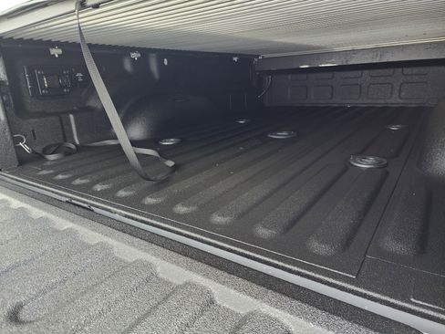 Used 2022 RAM 3500 Big Horn w/ Level B Equipment Group image 5