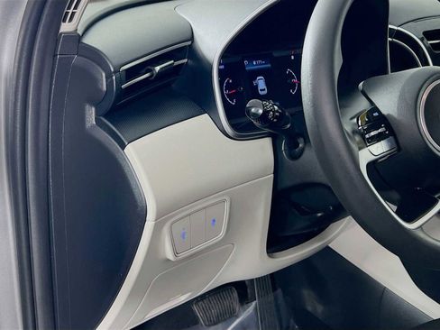 Certified 2023 Hyundai Tucson SE image 10