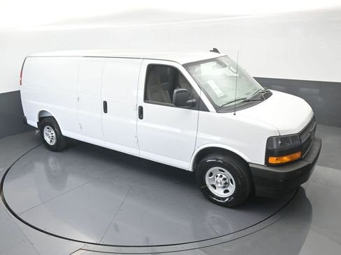 New 2025 Chevrolet Express 3500 Extended w/ Driver Convenience Package image 46