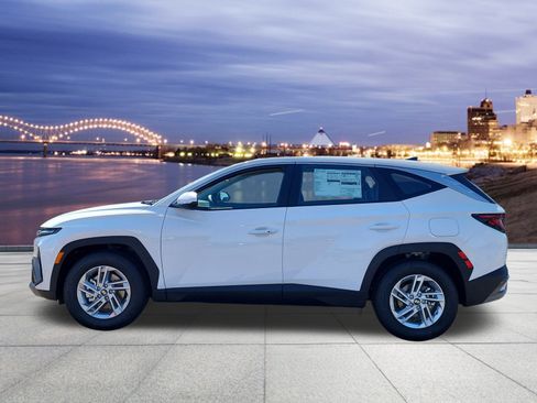 New 2026 Hyundai Tucson SE image 2