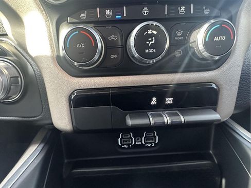 Used 2022 RAM 1500 Laramie AWD/4WD image 25