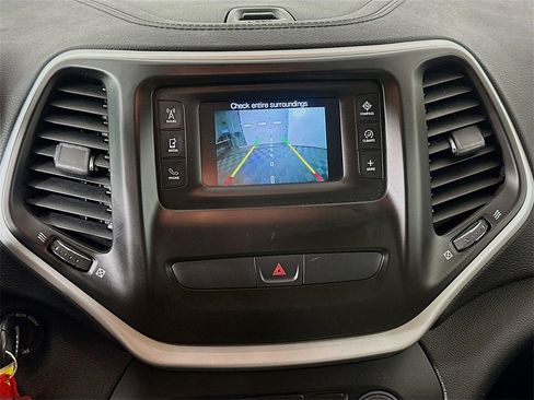 Used 2016 Jeep Cherokee Sport w/ Cold Weather Group image 14