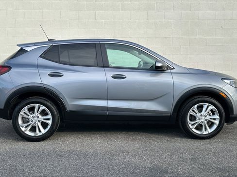 Used 2023 Buick Encore GX Preferred image 3