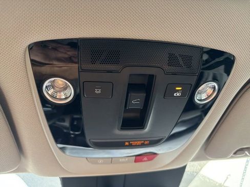 Used 2023 Kia Sorento S w/ Panoramic Sunroof Package image 14