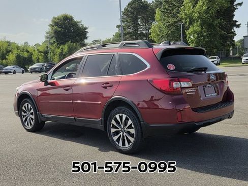 Used 2016 Subaru Outback 2.5i Limited AWD/4WD image 3