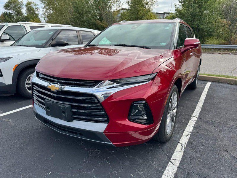 Used 2020 Chevrolet Blazer Premier w/ Driver Confidence II Package FWD image 2