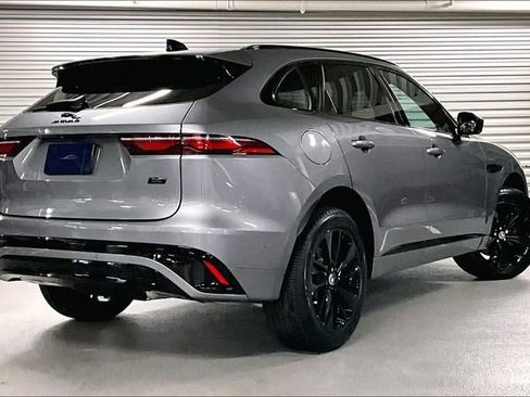 New 2026 Jaguar F-PACE R-Dynamic S image 4